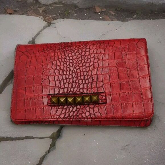 New Red Vegan Leather Crock Embossed Shoulder Bags / Clutch W Brass Stud Accents - Picture 3 of 16
